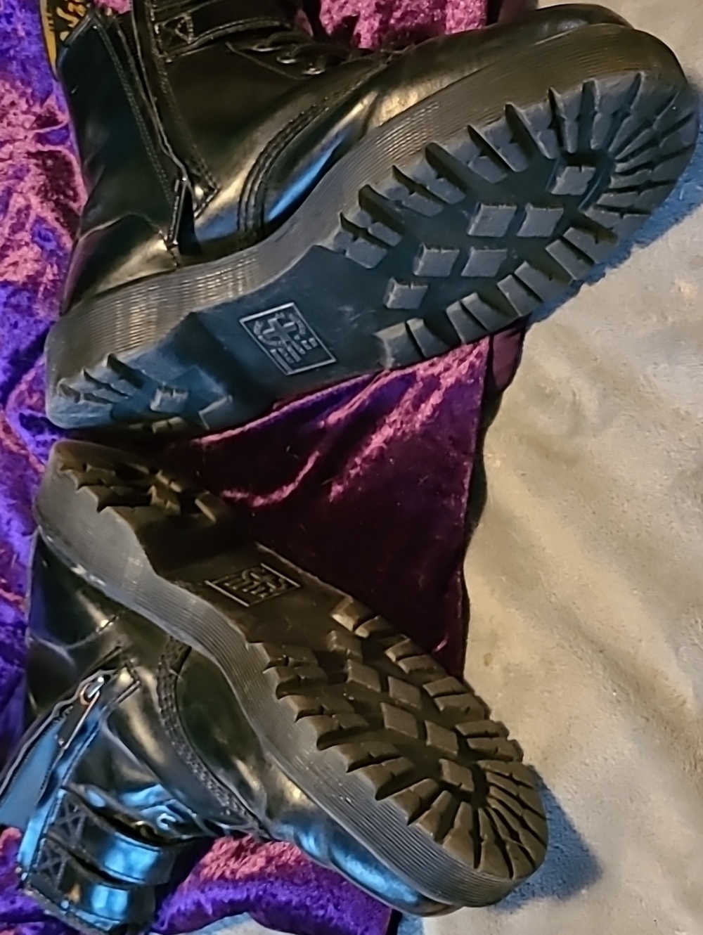 Dr. Marten's Boots, Size 9 - Picture 3 of 3